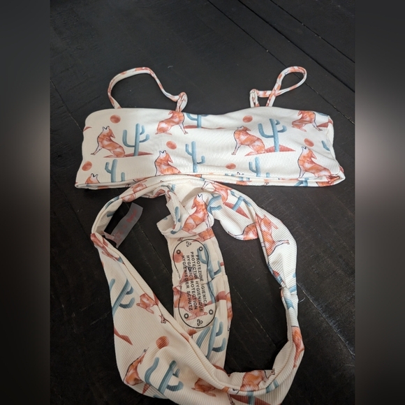 ROMWE Cream and Orange Tropical Bikini Set - Picture 5 of 6